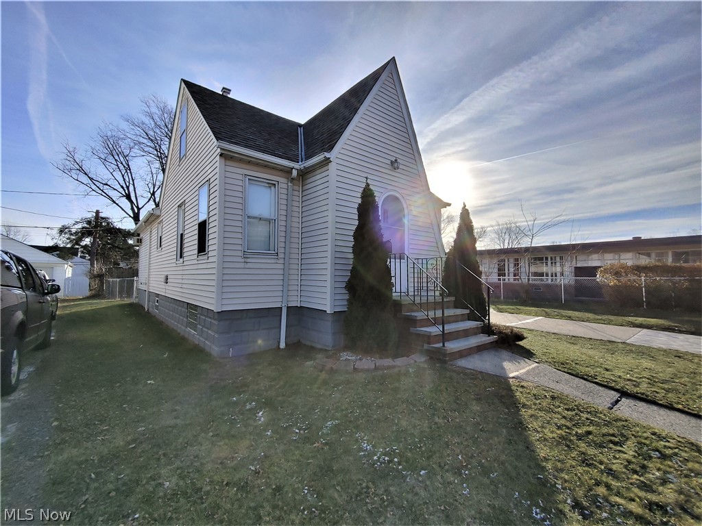 East Shore Blvd - Residential