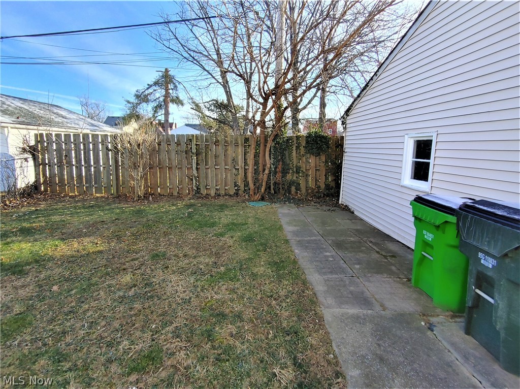 East Shore Blvd - Residential