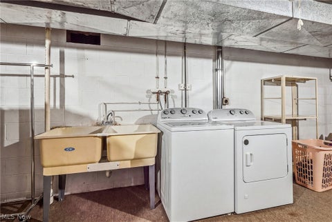 Tiny photo for 307 Tournament Trail, Cortland, OH 44410 (MLS # 5252266)
