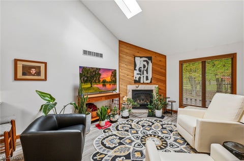 Tiny photo for 307 Tournament Trail, Cortland, OH 44410 (MLS # 5252266)