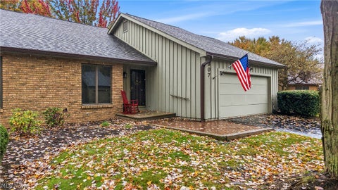 Tiny photo for 307 Tournament Trail, Cortland, OH 44410 (MLS # 5252266)
