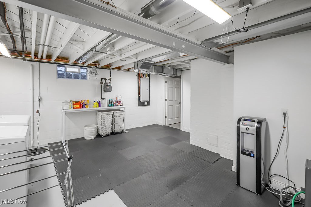 Gorge Falls - Residential