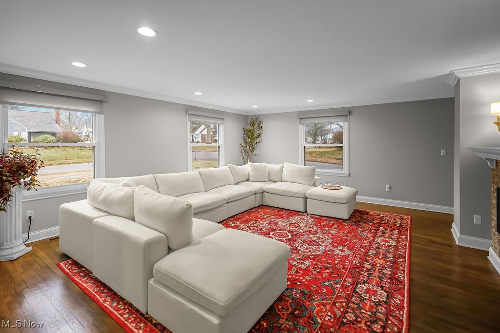 Gorge Falls - Residential