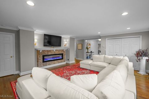 Tiny photo for 1716 Grant Avenue, Cuyahoga Falls, OH 44223 (MLS # 5179517)