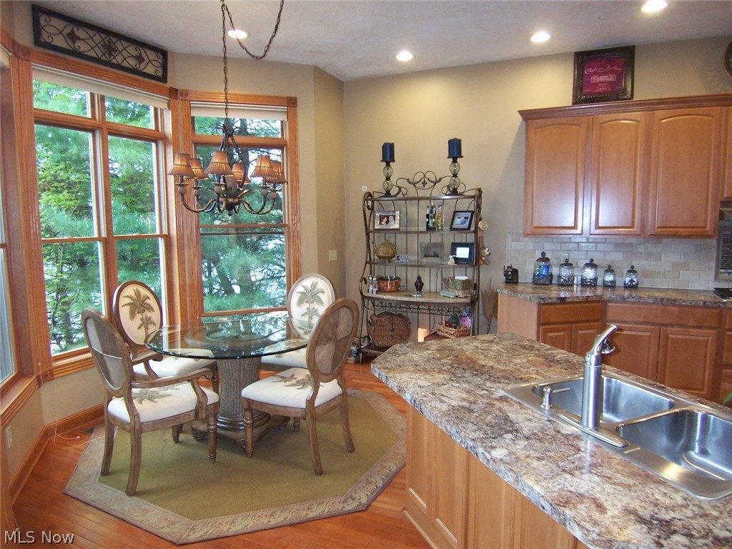 Roaming Rock - Residential