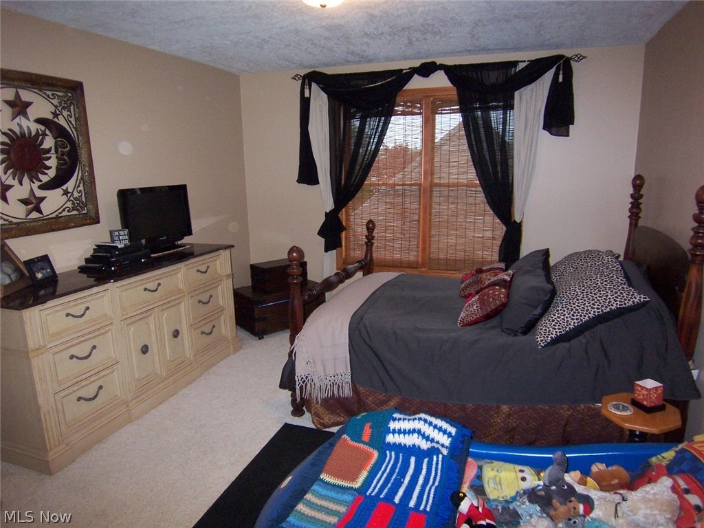 Roaming Rock - Residential