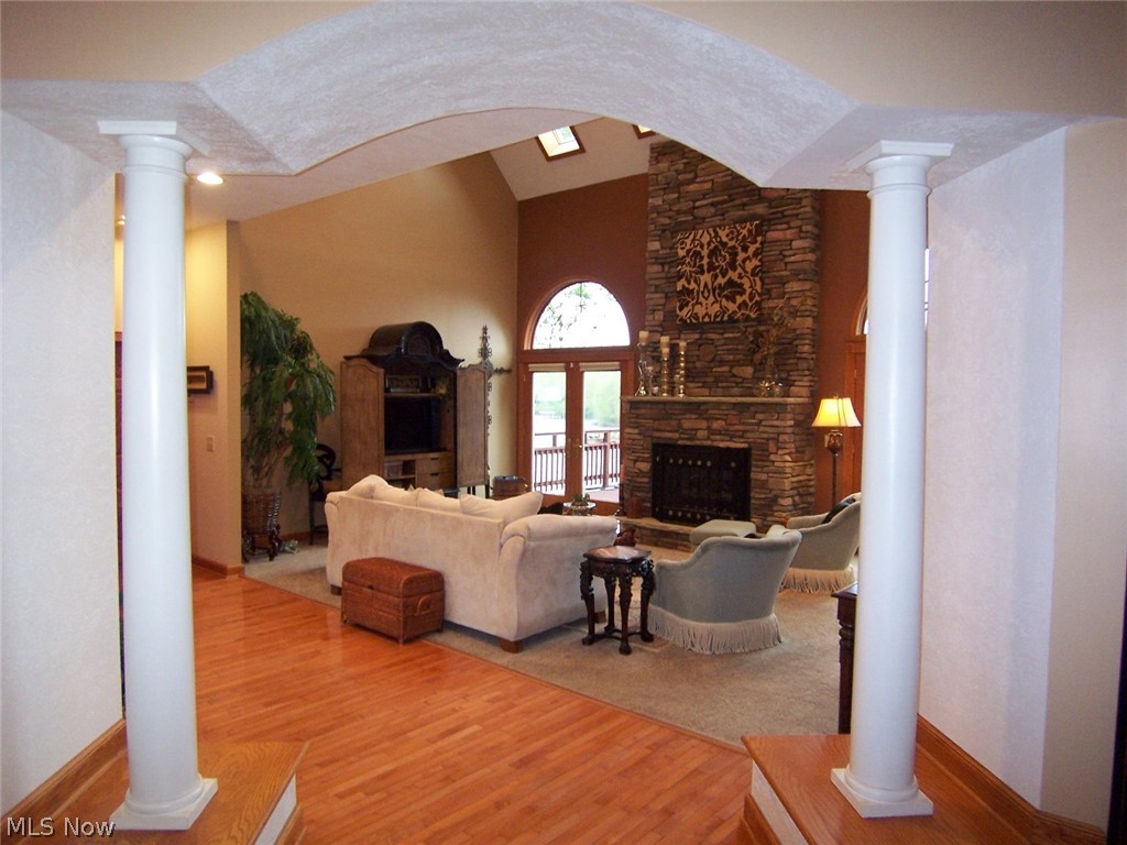 Roaming Rock - Residential