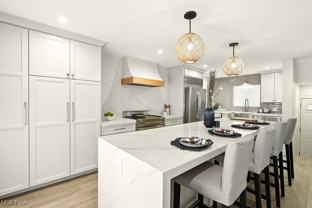 Bedford, Ohio 44146, United States, 3 Bedrooms Bedrooms, ,1 BathroomBathrooms,Residential,Contingent,201769