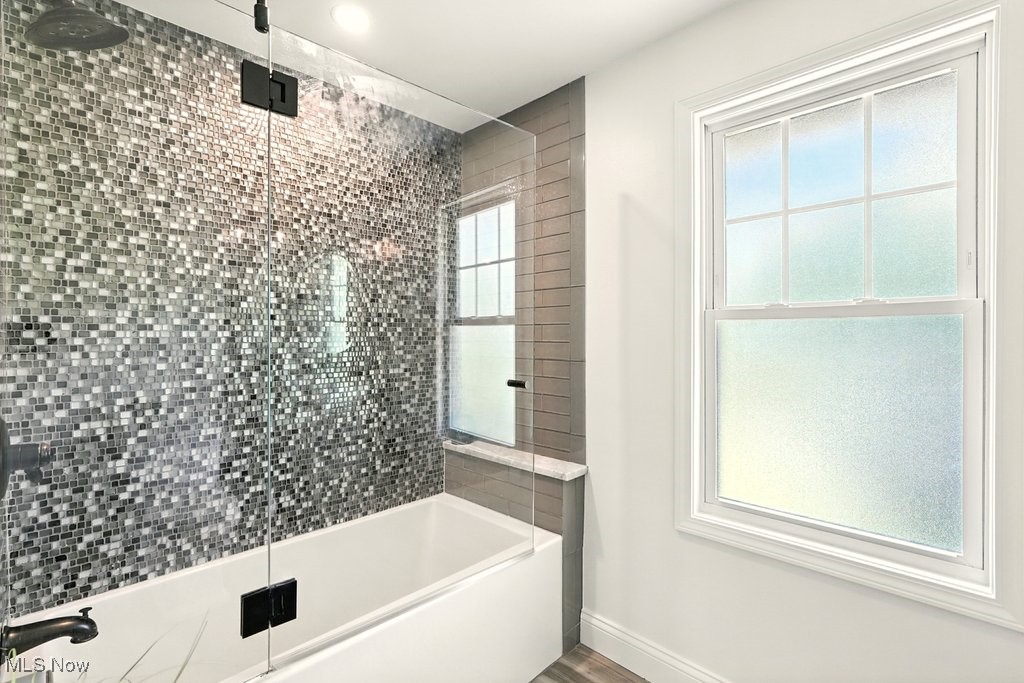 Bedford, Ohio 44146, United States, 3 Bedrooms Bedrooms, ,1 BathroomBathrooms,Residential,Contingent,201769