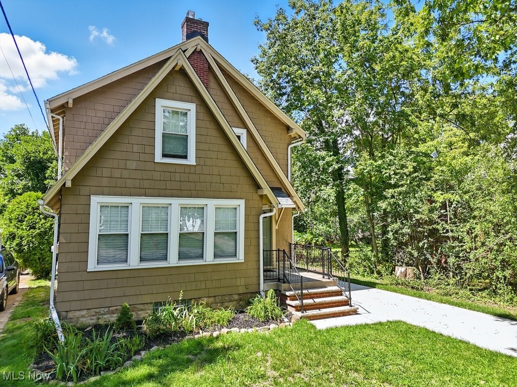 Bedford, Ohio 44146, United States, 3 Bedrooms Bedrooms, ,1 BathroomBathrooms,Residential,Contingent,201769