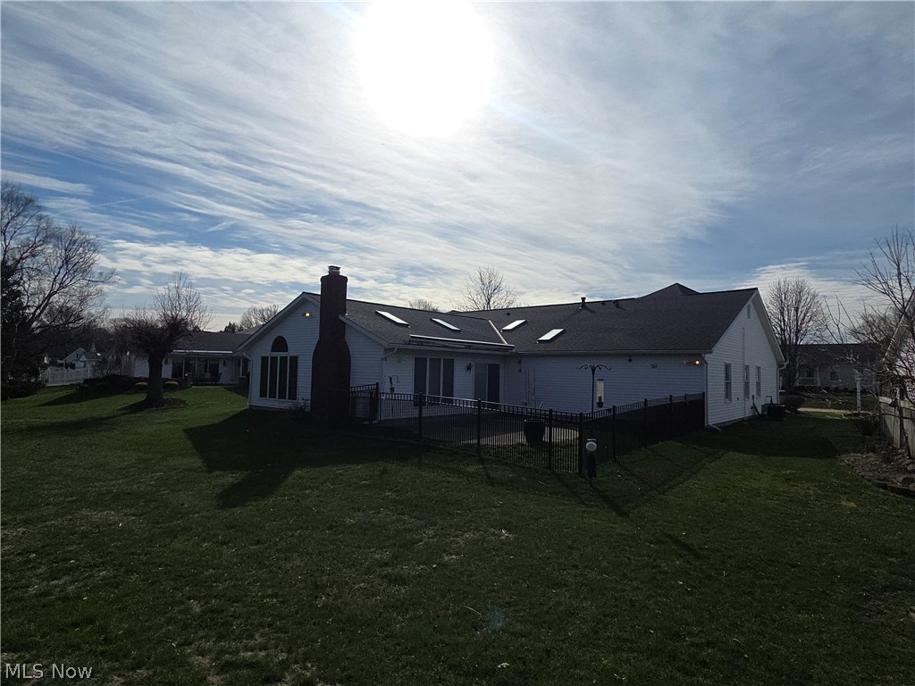 Waterford Land Condo - Residential