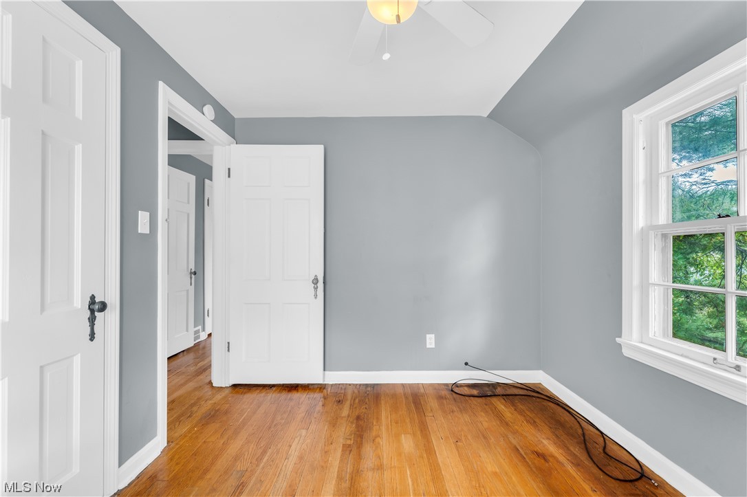 Knight-Norris-Gibbs Cos Mayfi - Residential Lease