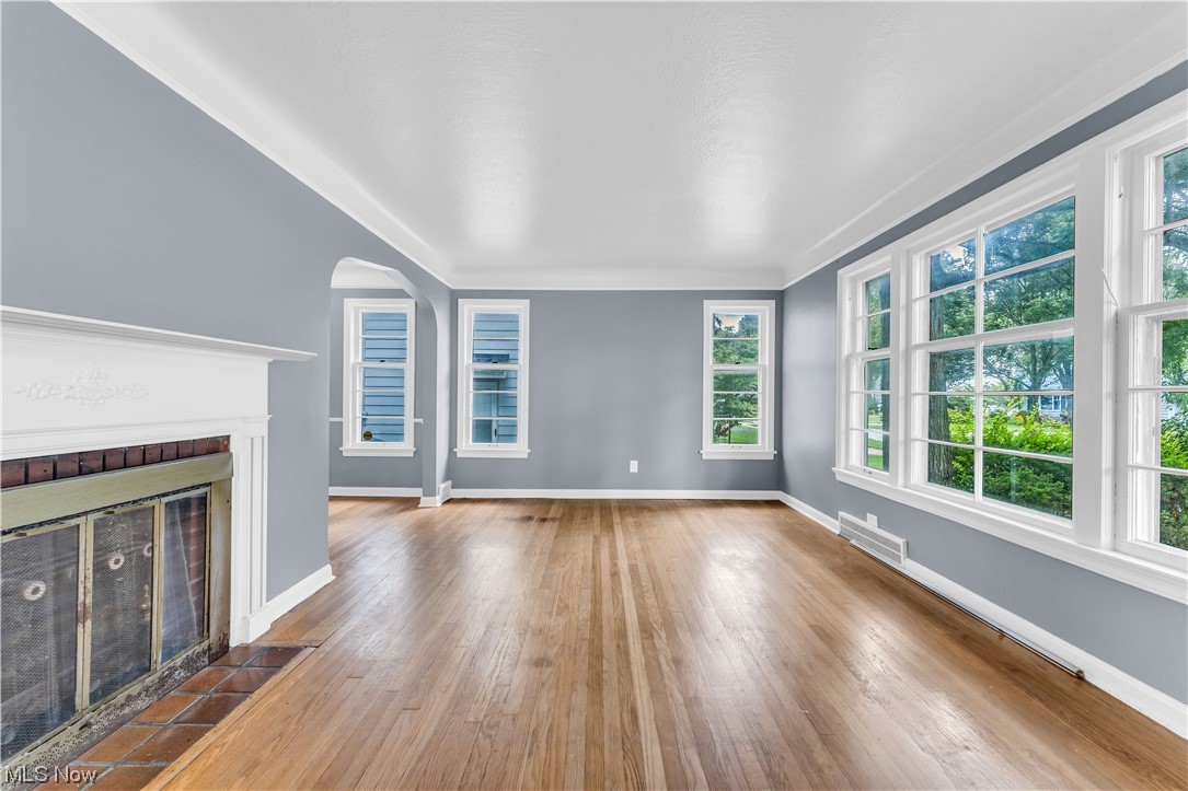 Knight-Norris-Gibbs Cos Mayfi - Residential Lease