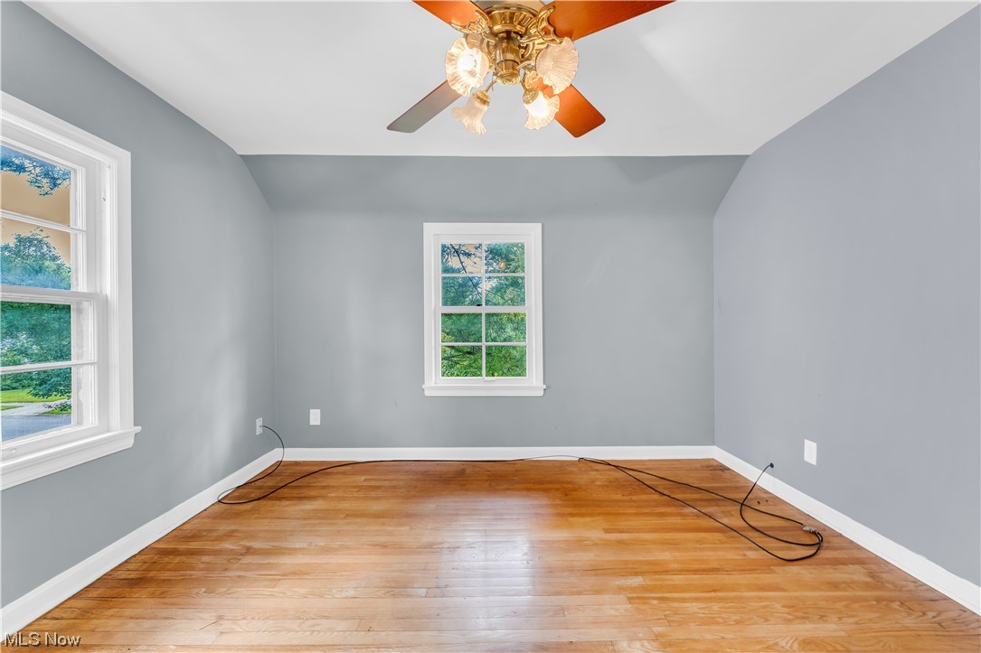 Knight-Norris-Gibbs Cos Mayfi - Residential Lease