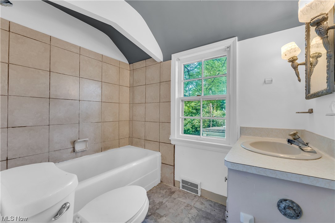 Knight-Norris-Gibbs Cos Mayfi - Residential Lease