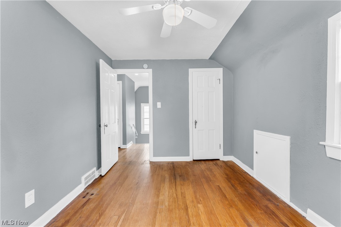 Knight-Norris-Gibbs Cos Mayfi - Residential Lease