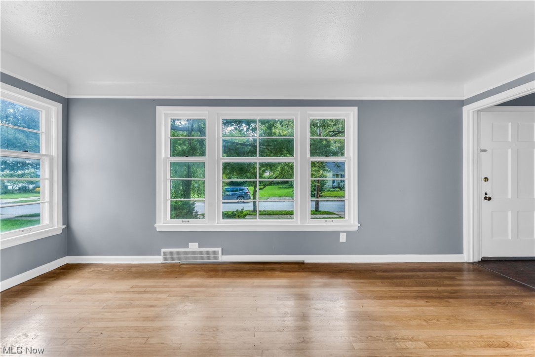 Knight-Norris-Gibbs Cos Mayfi - Residential Lease