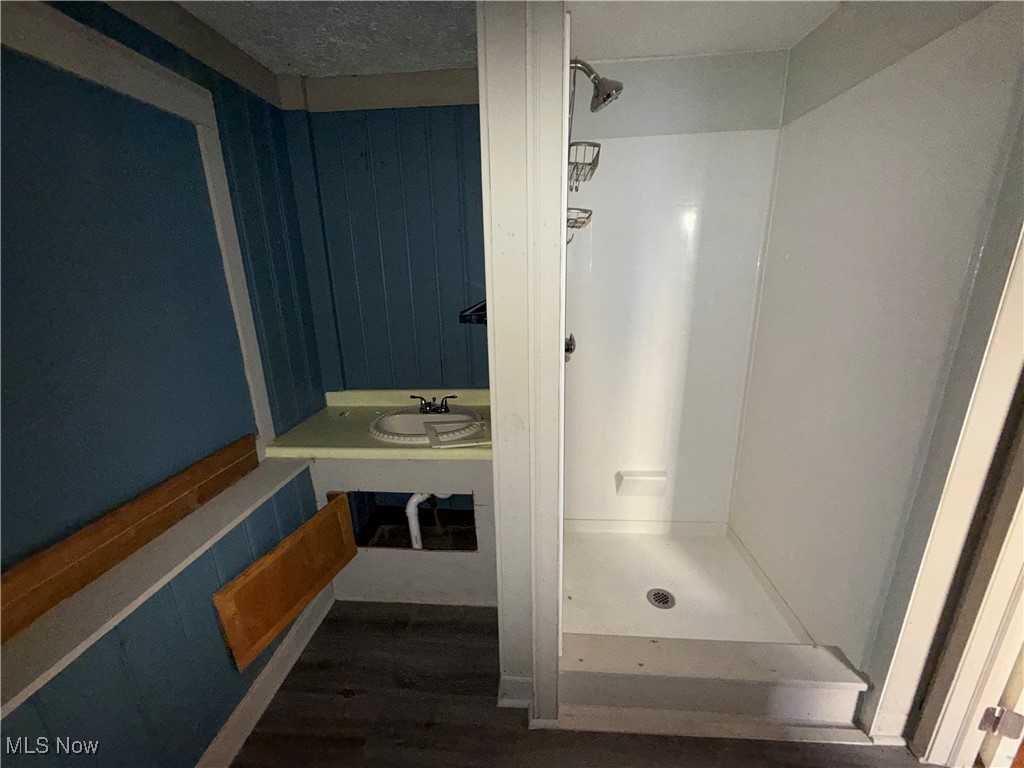 City/New Philadelphia - Residential Lease