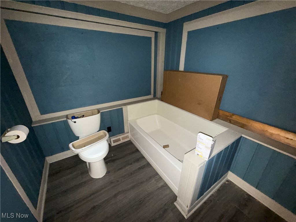 City/New Philadelphia - Residential Lease