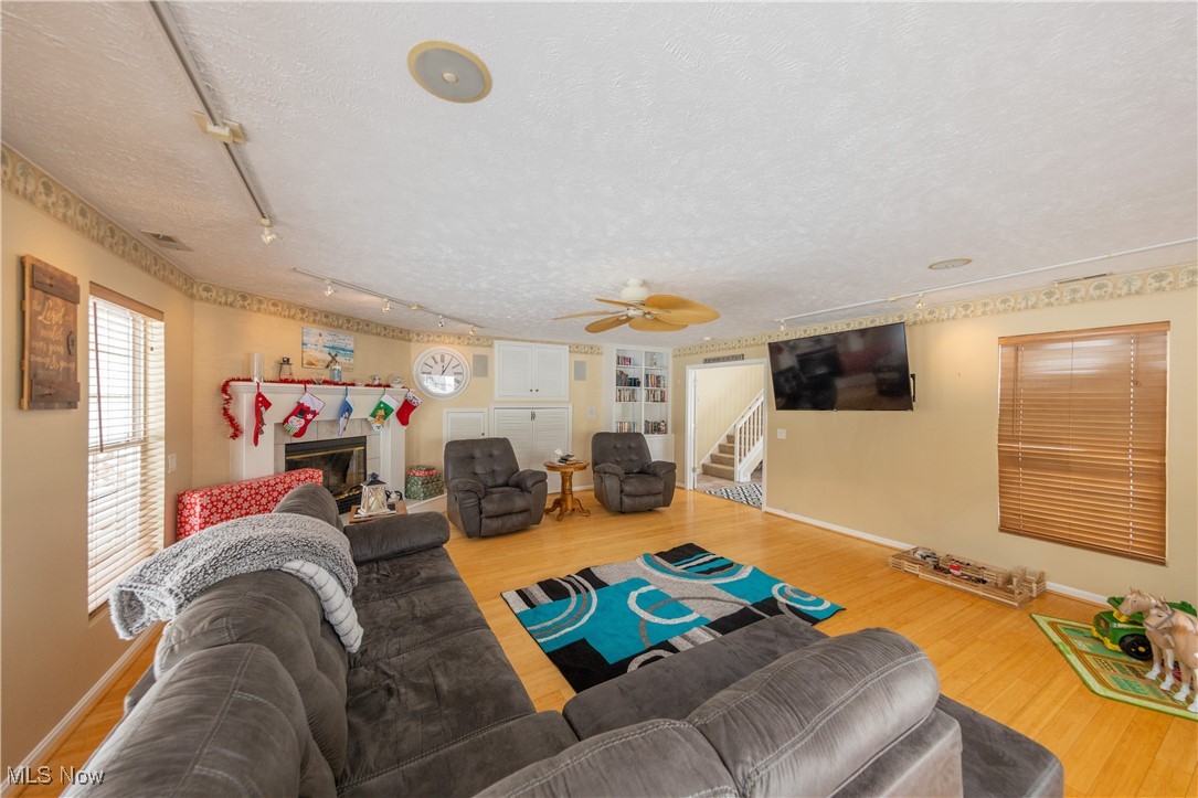 Roaming Rock - Residential