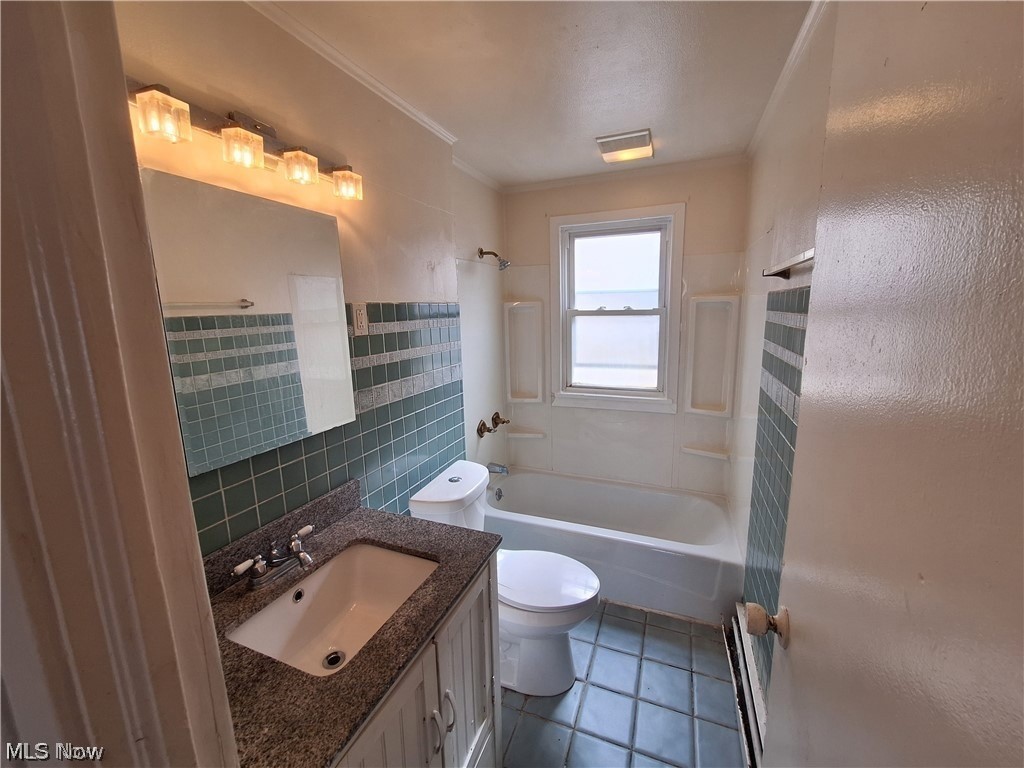 1018 E 169th Street
