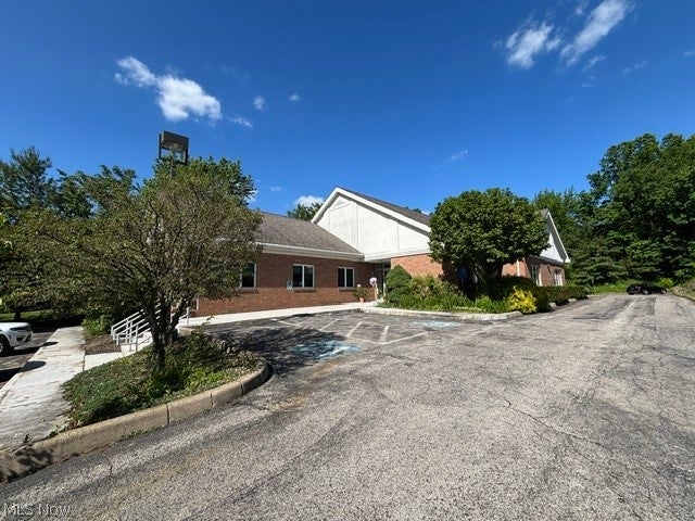 260 Niles Cortland Road NE