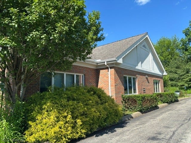 260 Niles Cortland Road NE