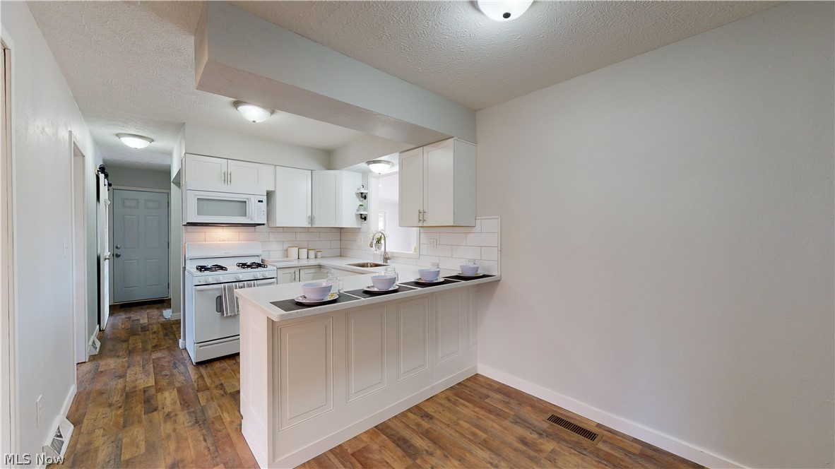 Meadowbrook Lake - Residential