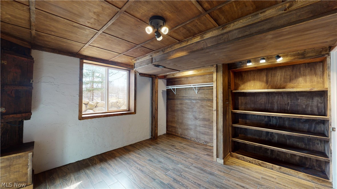 Meadowbrook Lake - Residential