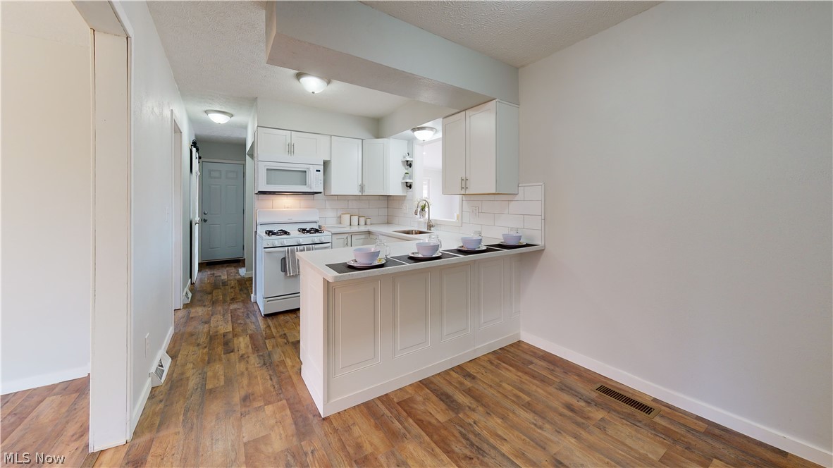 Meadowbrook Lake - Residential