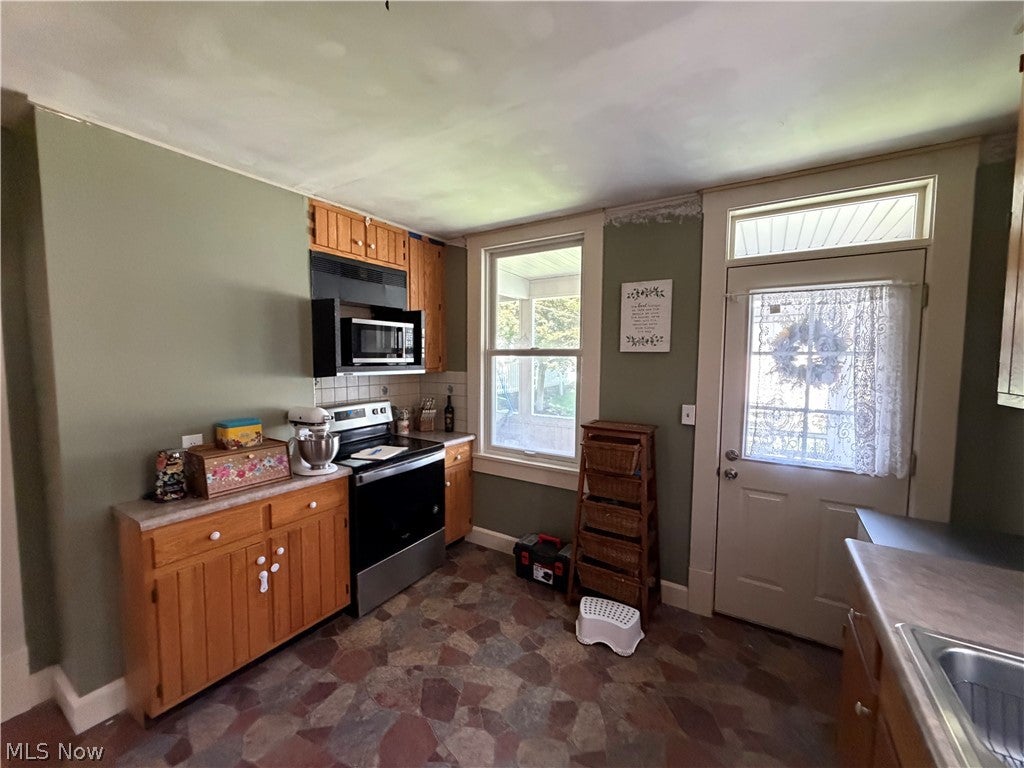 605 Mckinnon Avenue