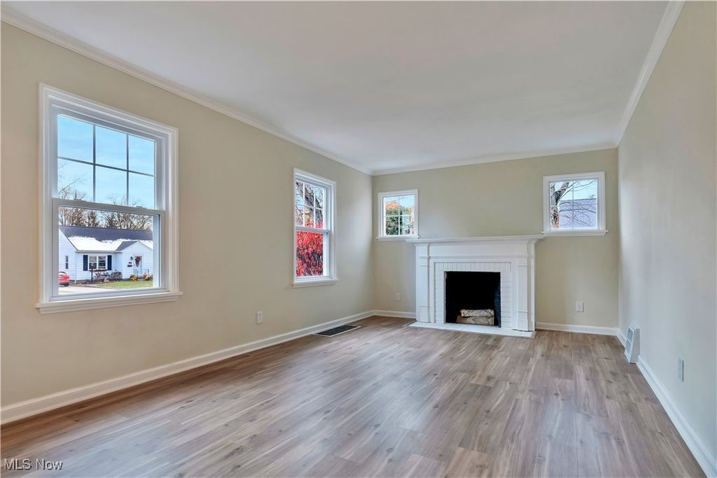 Photo of 1306 Taggart Street NW, Massillon, OH 44646 (MLS # 5173541)