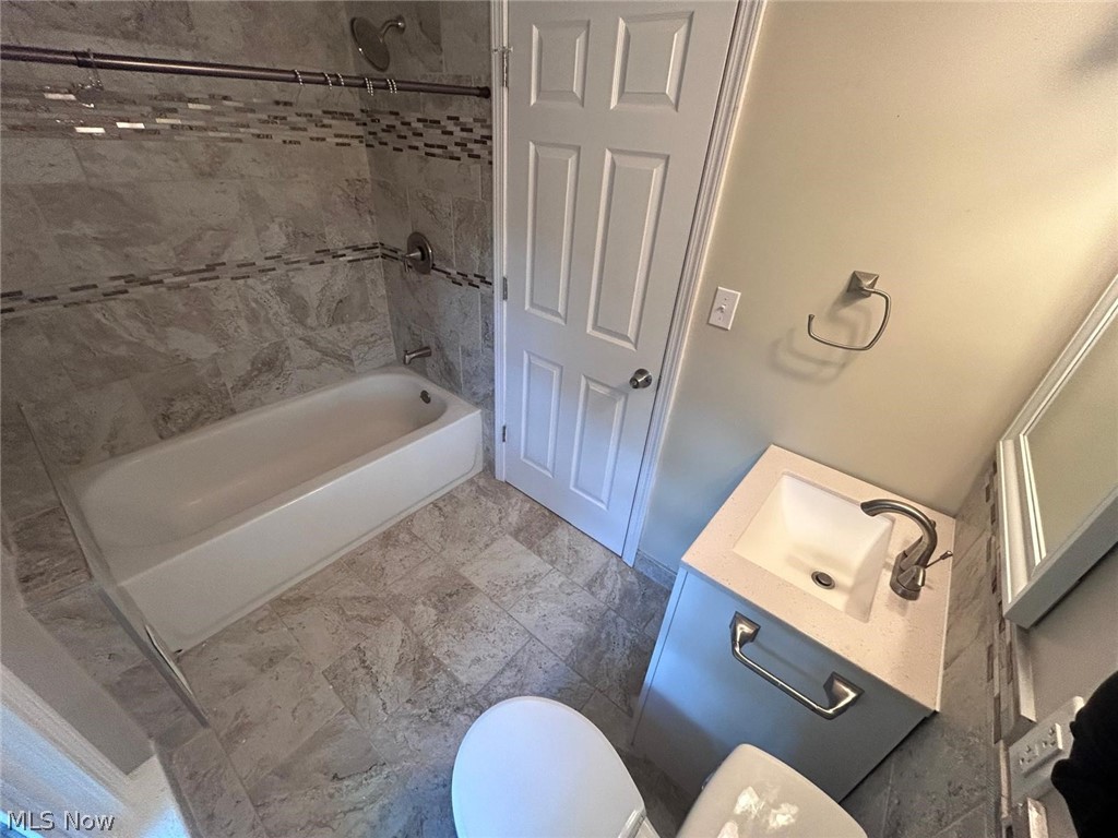 Van Sweringen Cos 29 - Residential Lease