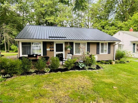 Homes For Sale - 1015 Union Avenue<br/> Ashtabula, OH 44003