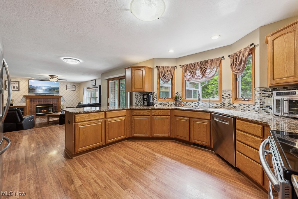 3106 Snowgoose Lane, Akron, Ohio image 16