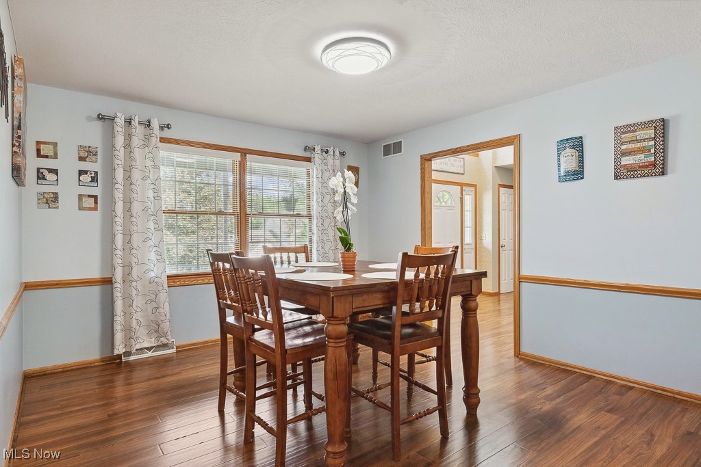 3106 Snowgoose Lane, Akron, Ohio image 9