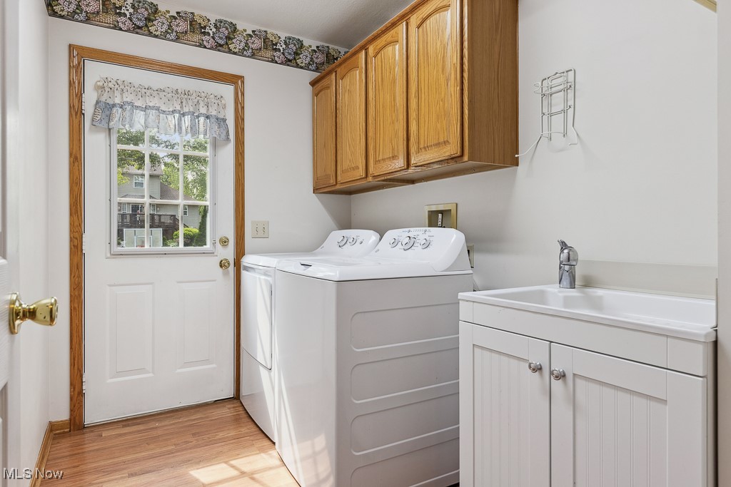 3106 Snowgoose Lane, Akron, Ohio image 21