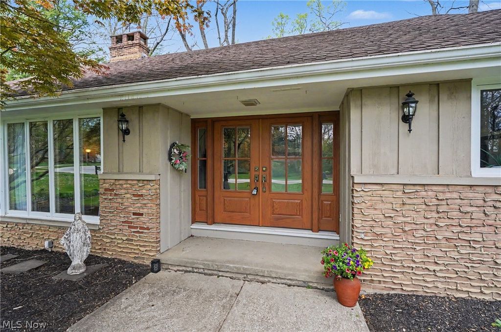 Photo of 10997 Tanager Trail, Brecksville, OH 44141 (MLS # 5202861)