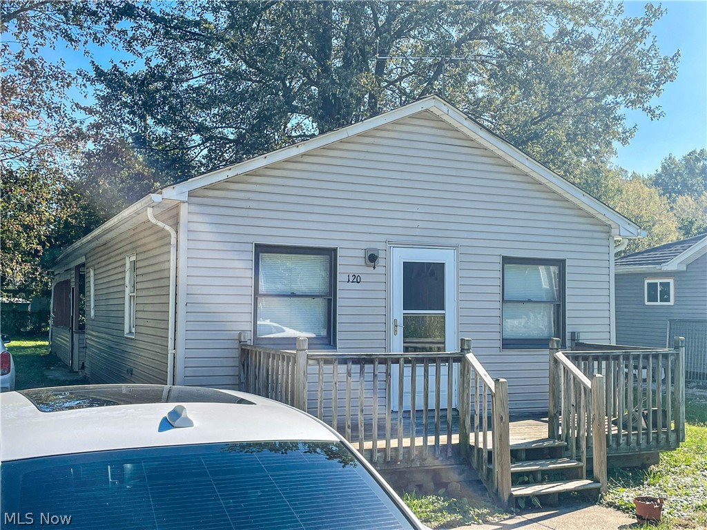 Step out in the front yard and see your lake view of Lake Erie. Needs some work but is priced to sell. Don’t miss this one!