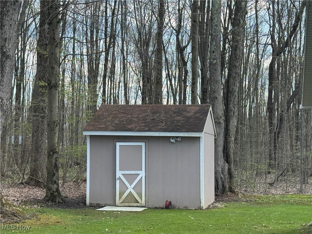 5880 Schrambling Road, Pierpont, Ohio image 25