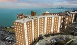 Lake House - Residential