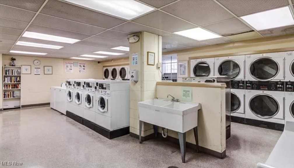 Lake House - Residential