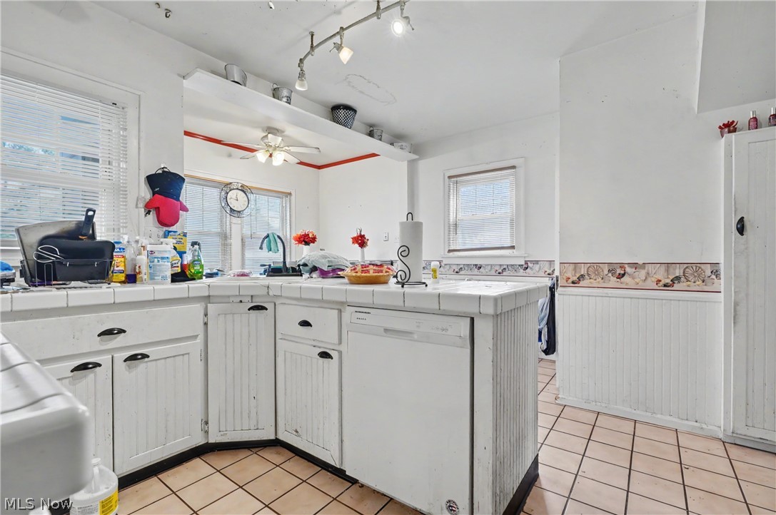 Joseph A Schmitt's Pk View Sub - Residential