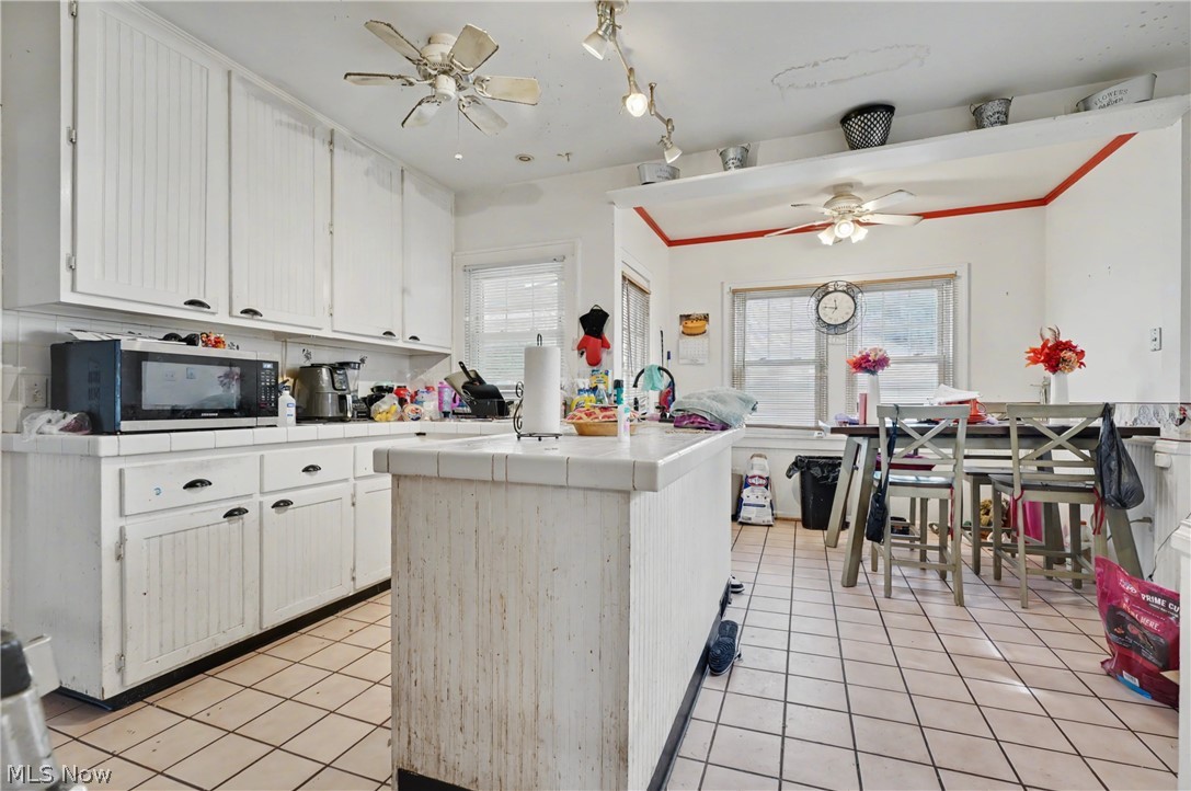 Joseph A Schmitt's Pk View Sub - Residential