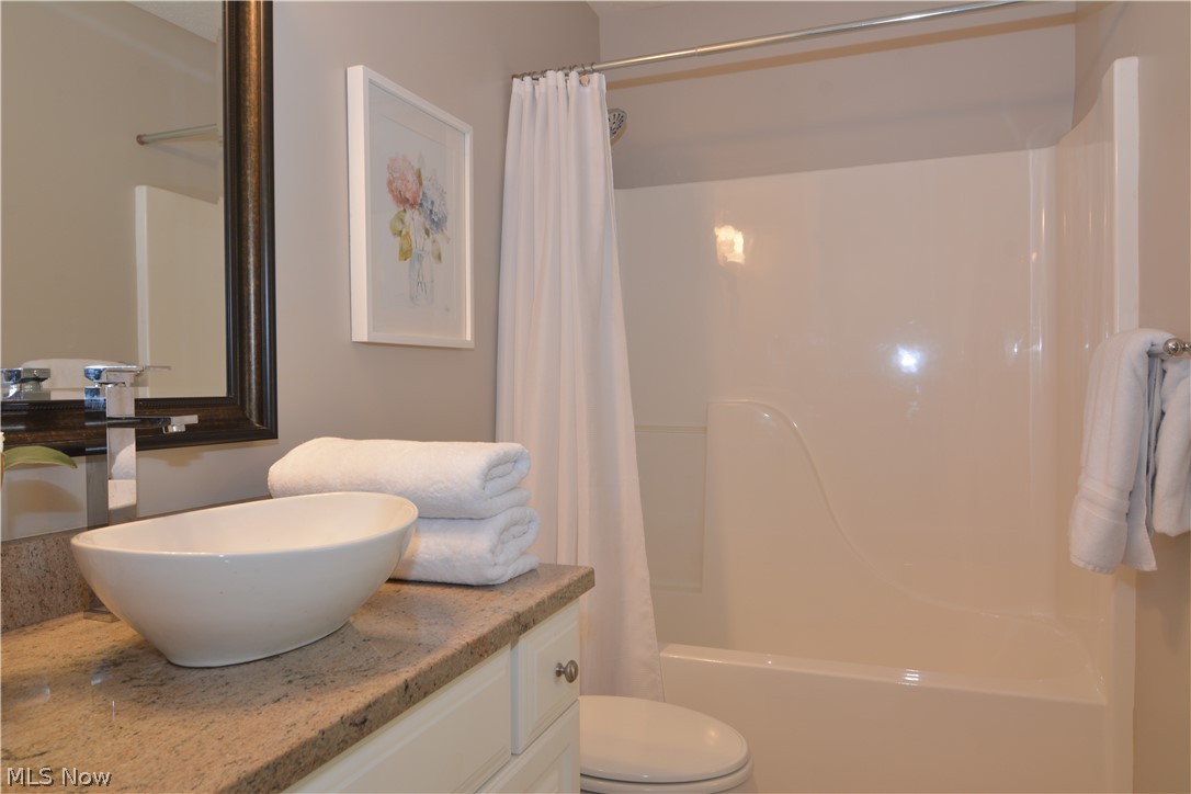 Hermitage Bluffs - Residential