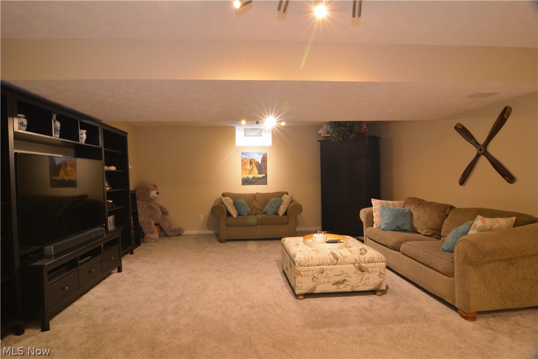 Hermitage Bluffs - Residential