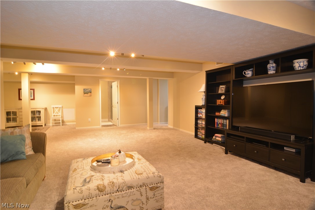 Hermitage Bluffs - Residential