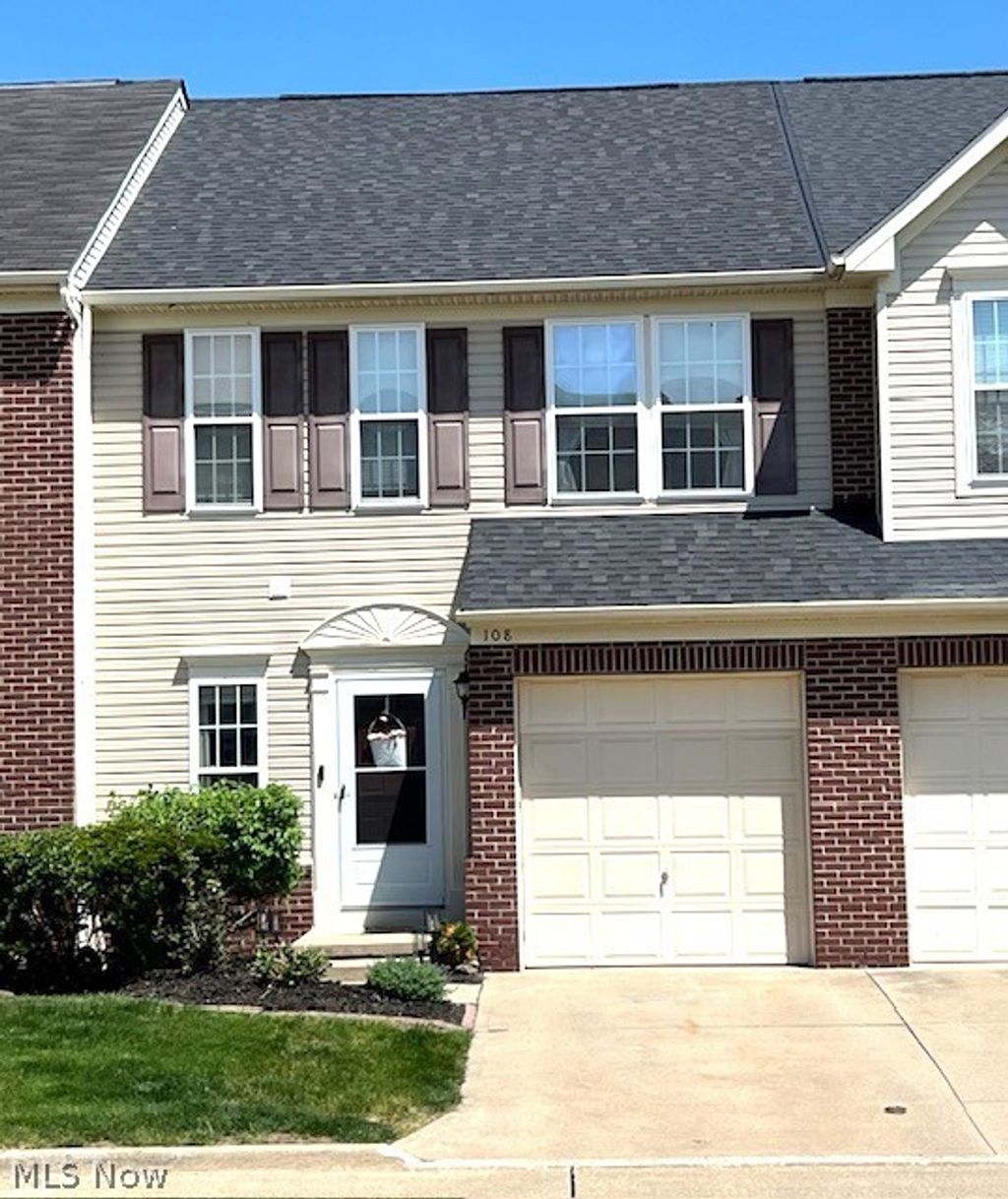 Photo of 108 Yellowstone Court, Berea, OH 44017 (MLS # 5211680)