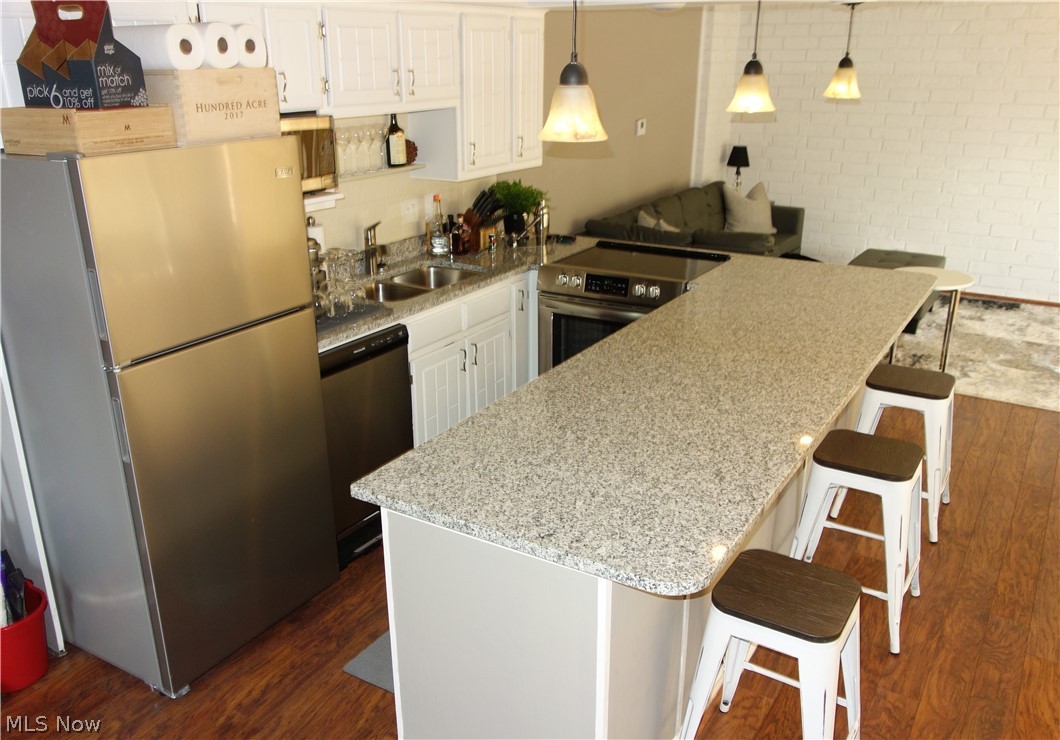 Penguin Condo - Residential