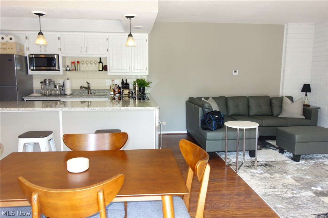 Penguin Condo - Residential